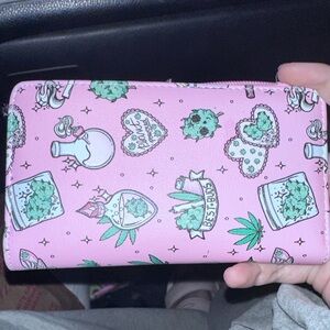 Women’s Pink Wallet